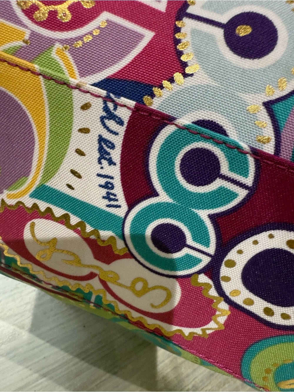 Coach Multicolor Poppy Graffiti Signature Weekend Tote with Fuchsia Straps-NWOT - Picture 12 of 16